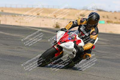 media/Oct-15-2022-TrackXperience (Sat) [[8f70b8b0be]]/Group 2/session 4 turn 1/